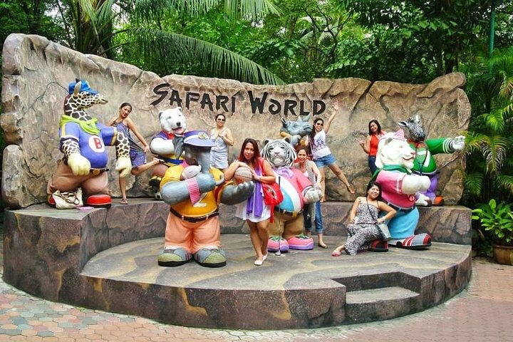 Safari World & Marine Park Bangkok Full-Day with Lunch + Transfer