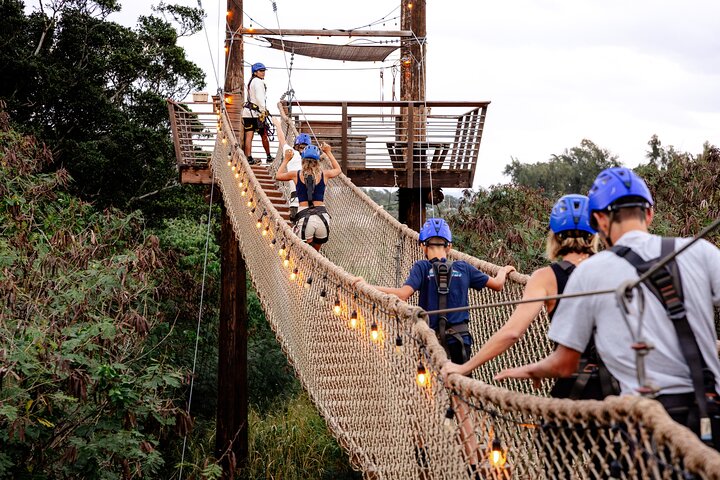 Oahu's North Shore: 8-Line Zipline Adventure