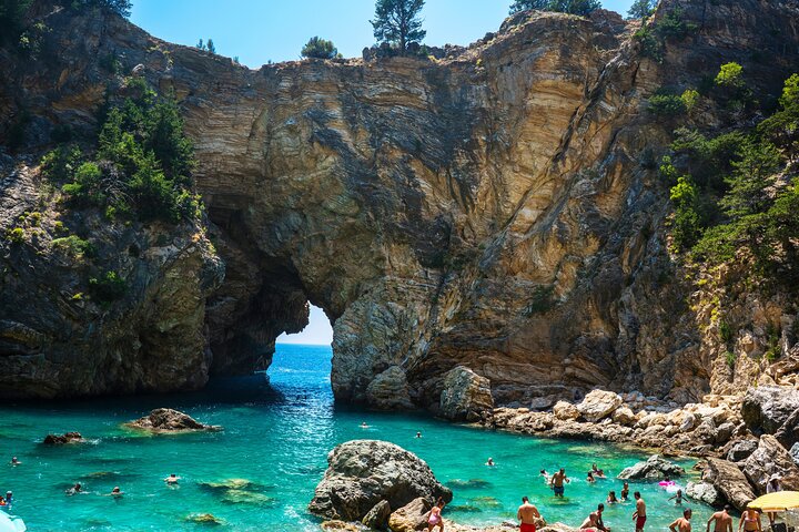 Alanya: Syedra Iotape Lie Cave and Antiochia Cragum Tour