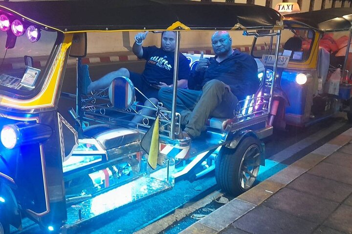 Bangkok Night Tuk Tuk: Street Food & City Lights+Hotel Pickup