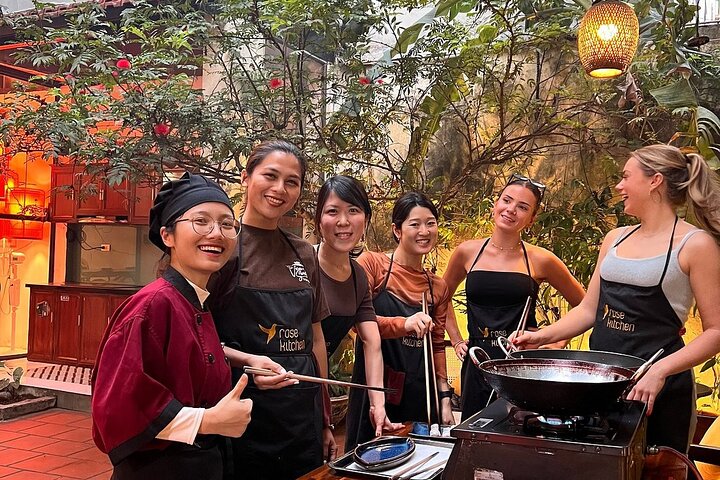 Hanoi Cooking Class in Hidden Villa with Free Pick-Up