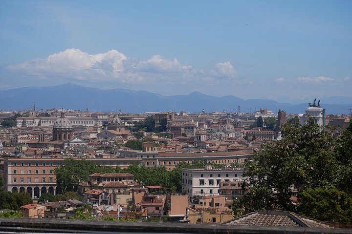 Hidden Rome: Small Group E-Bike Tour with Street Food Stops