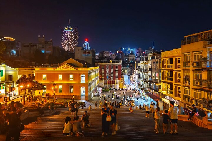 Macau Night City Tour｜Private Limo Tour with Driver-Guide