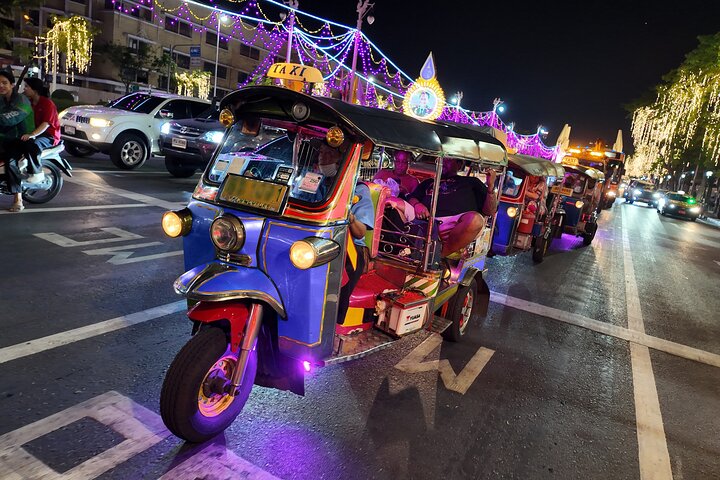 Bangkok : TUK TUK Tour Night Life - Private with Hotel Pick Up