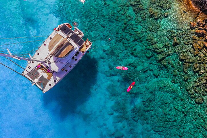 Catamaran Cruise to Dia Island with Meal and Water Activities