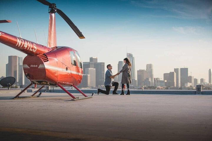 Romantic Los Angeles Downtown Landing Helicopter Tour
