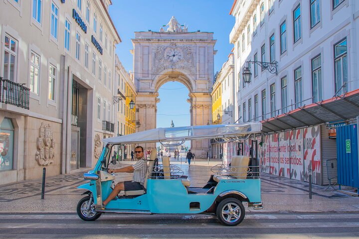 Lisbon All Viewpoints 3 Hour Tuk-Tuk Tour with True Local Guide