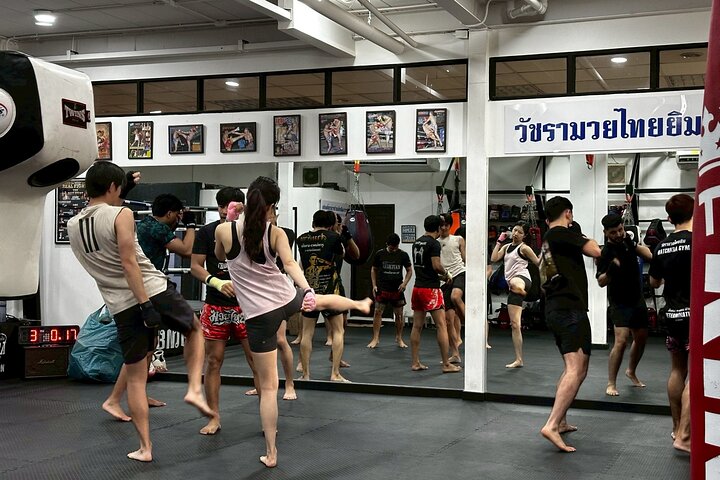 Bangkok Private Muay Thai Class at Watchara Muay Thai Gym