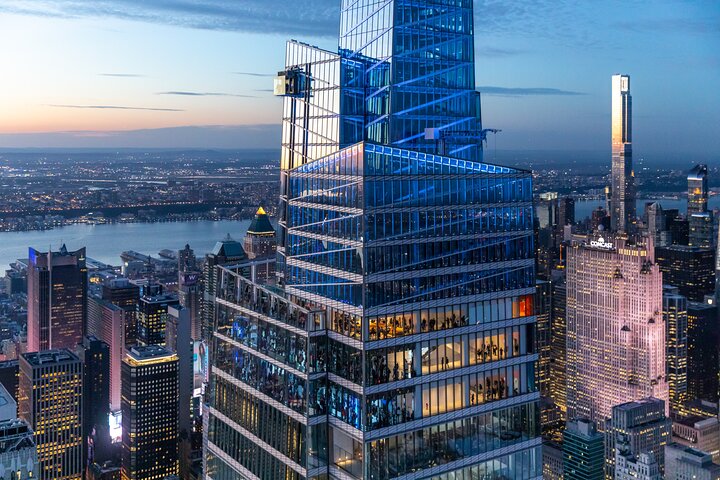 Race to the Sky: NYC Architecture Tour With SUMMIT One Ticket
