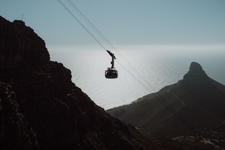 Cape Town: Platteklip Gorge Hike Cable Car down Table Mountain