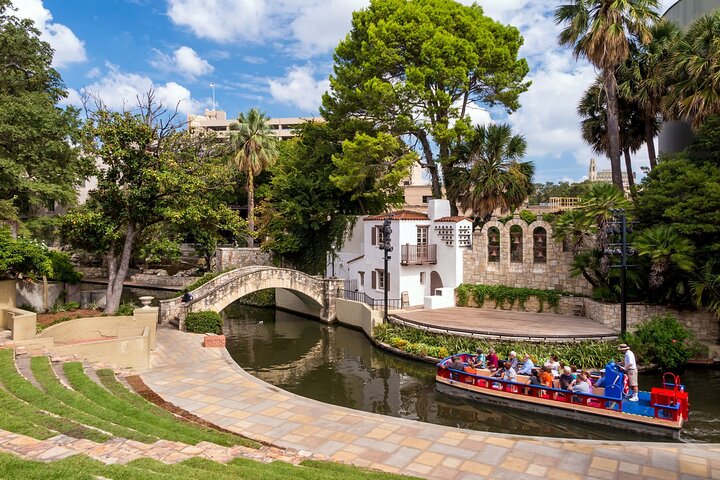 San Antonio Downtown Walking Tour & River Cruise Tickets