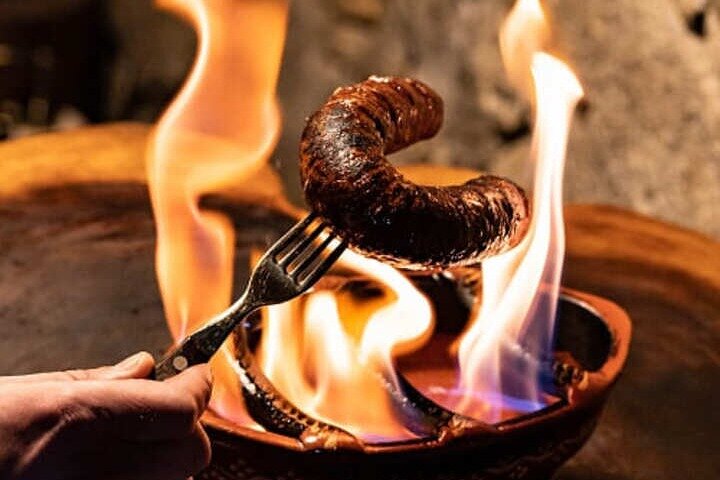 Ultimate Lisbon Food Tour – Street Eat, Taverns & Flaming Sausage