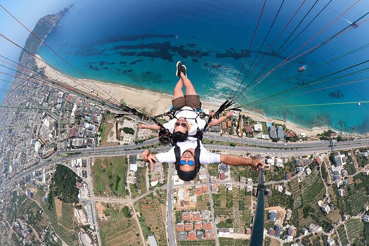Alanya Tandem Paragliding Experience