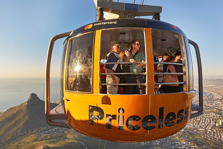 Cape Town Sunset Bus Tour with Table Mountain ticket