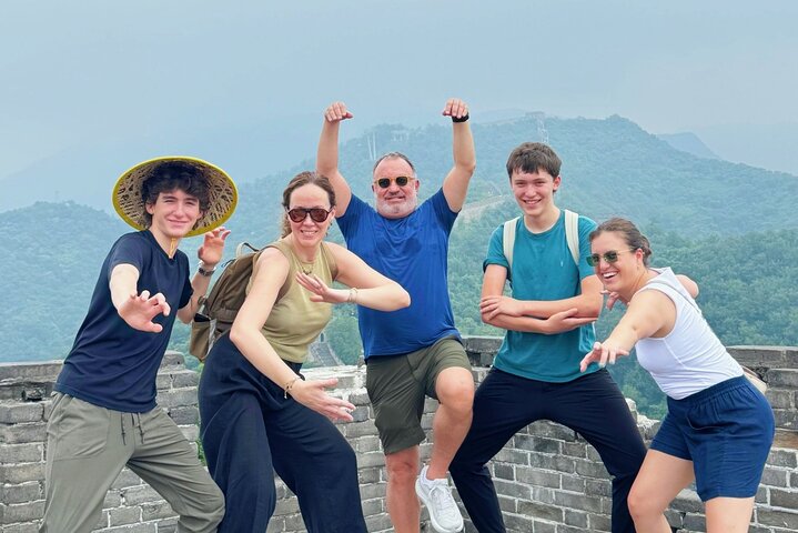 BusDa:Beijing Morning Sightseeing Bus Tour to Mutianyu Great Wall