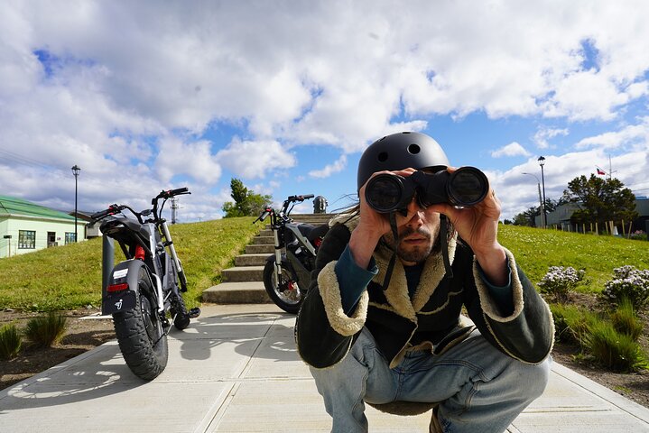 Punta Arenas Monuments and Coastal Cruise City Tour