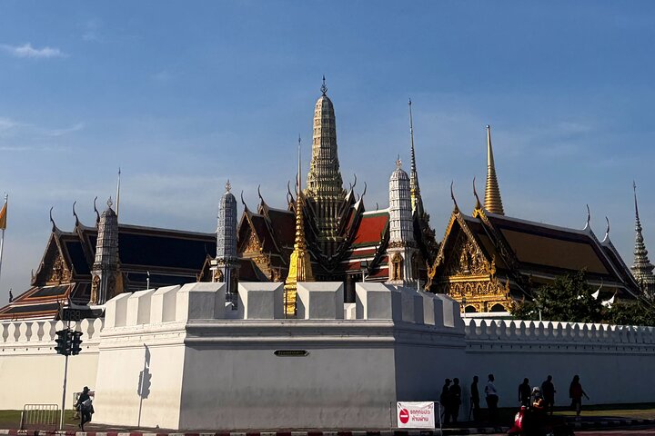 Bangkok Grand Palace Wat Pho and Wat Arun Guided Tour