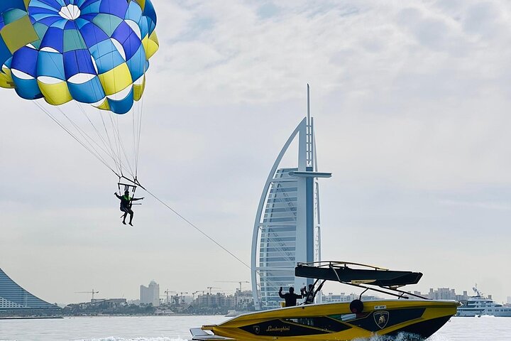 Parasailing Adventure with Stunning Views of Dubai
