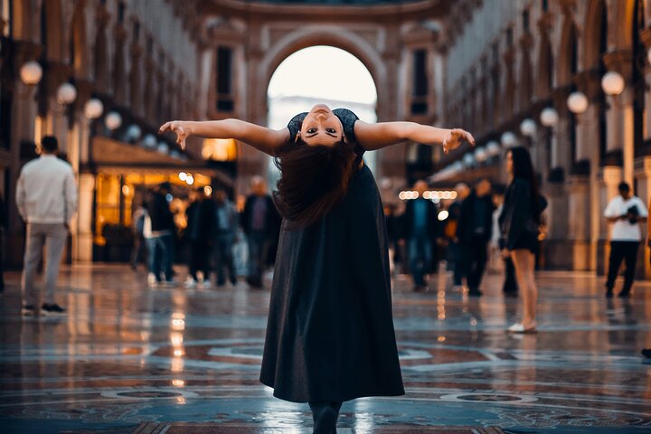 Storytelling Milan Private Photoshoot with A Pro Photographer