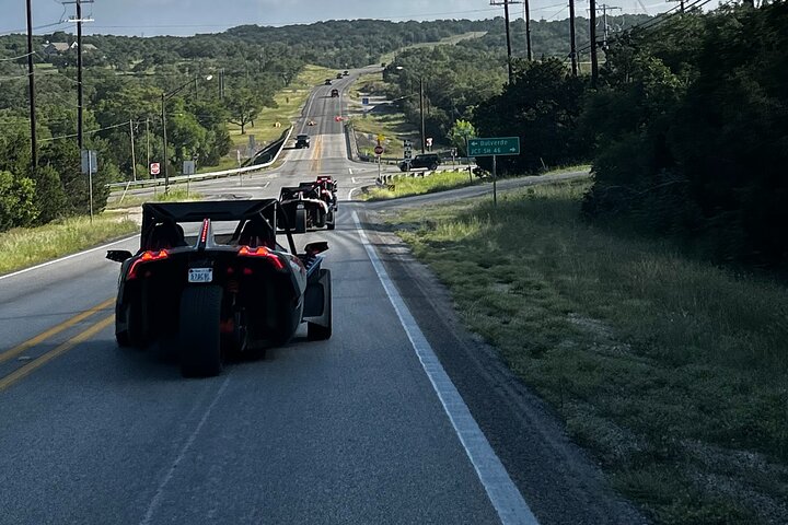3 HR I Slingshot Relaxing Open Road Self-Guided Tour
