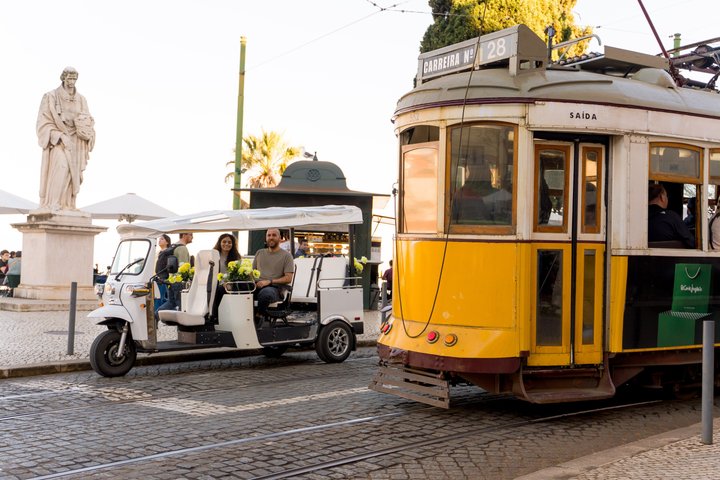 Lisbon Tuk Tuk City Tour: Lisbon’s Old Town and Hidden Gems