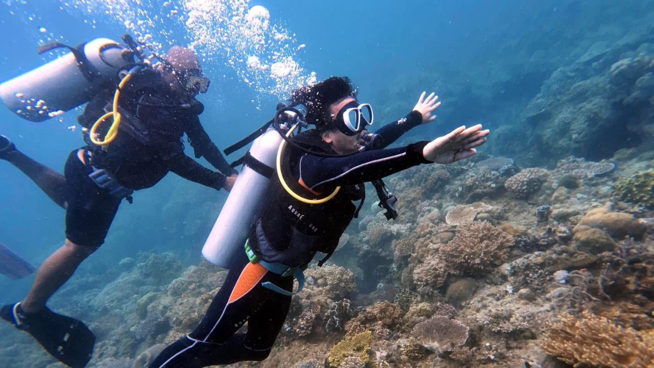 DISCOVER SCUBA DIVING