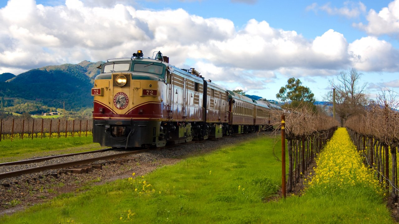 Shuttle to Napa Valley Wine Train (Round Trip)