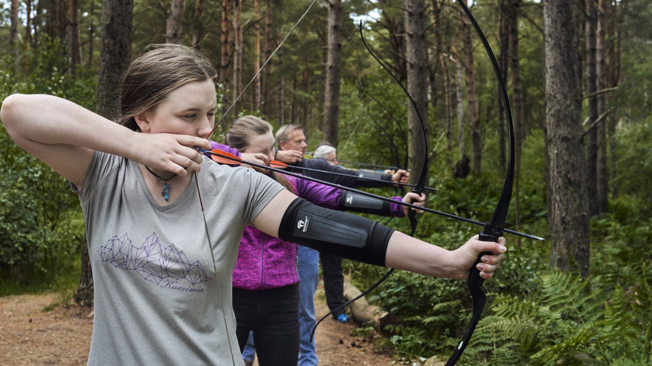 100min Woodland Archery + Axe Throwing