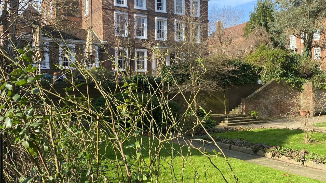 Historic Homes of Hampstead Village guided walking tour