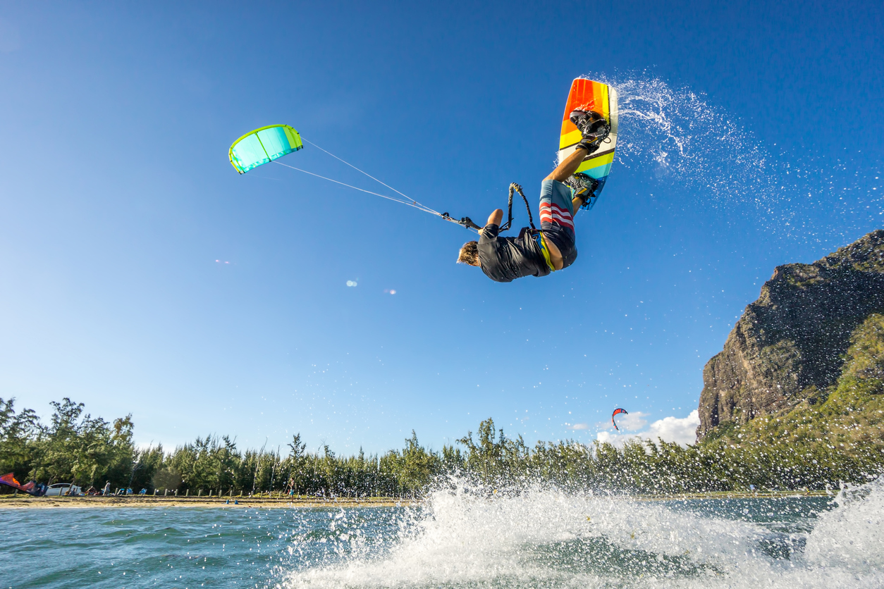 2 Hour Kitesurfing Lesson