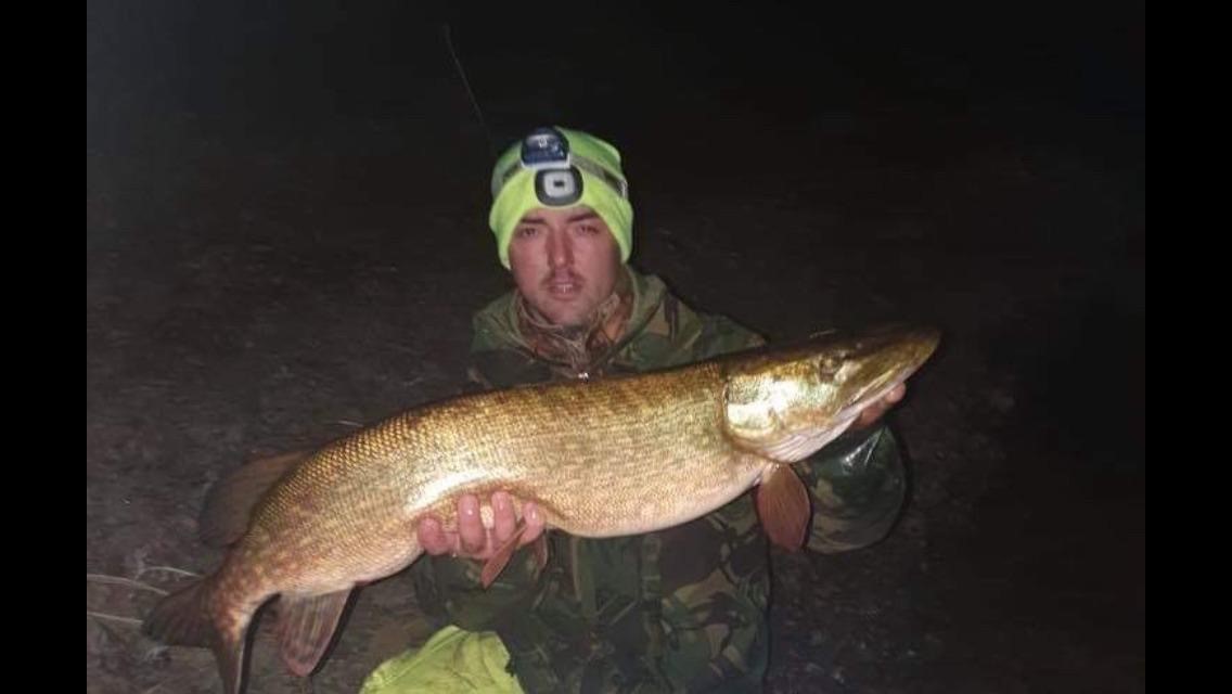 Night Fishing Pike Peg 1 