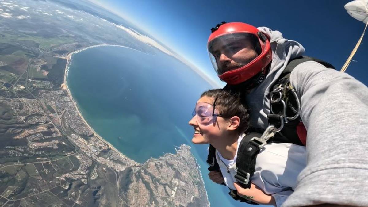 Tandem Skydive 14,000 feet